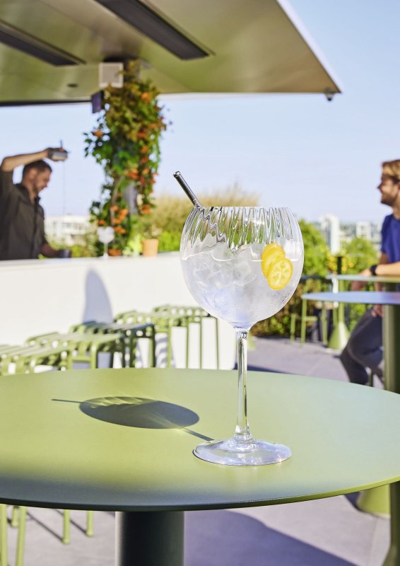 Glasserie "Symetrie" Cocktailglas 580ml (2)