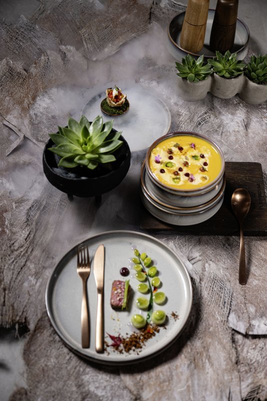 Porzellanserie "Nika" Teller tief 1,1L (8)