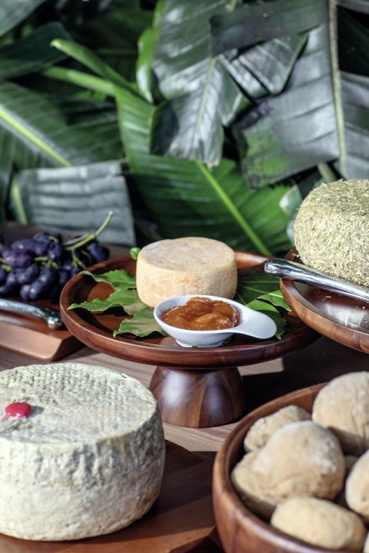 Torten-/Buffetplatte mit Fuß 24,5x11cm (3)