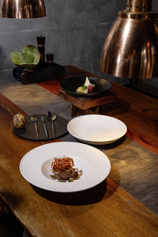 Porzellanserie "Lavanit" weiß Pastateller (4)