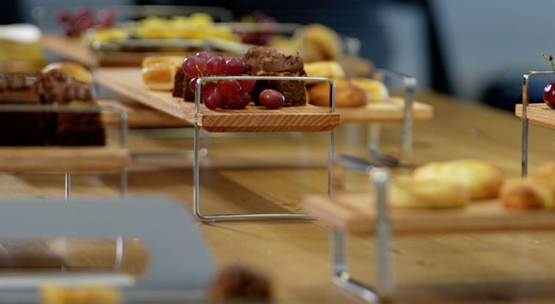 Buffet-Präsentation "OAK" Bügel 12x9cm Edelstahl 2er Pack (4)